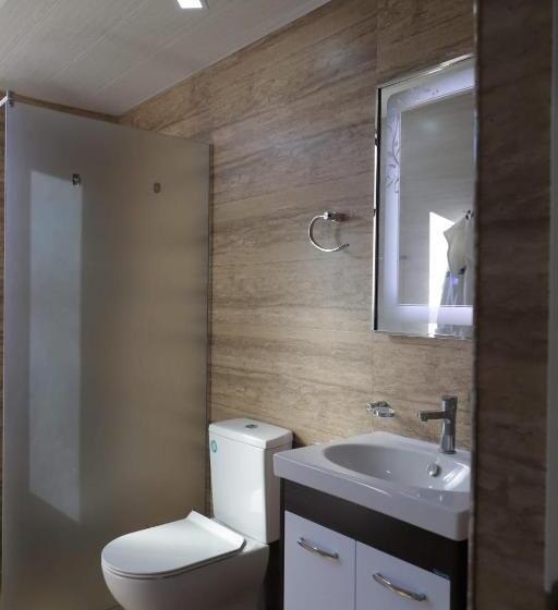 پانسیون Modern House 2