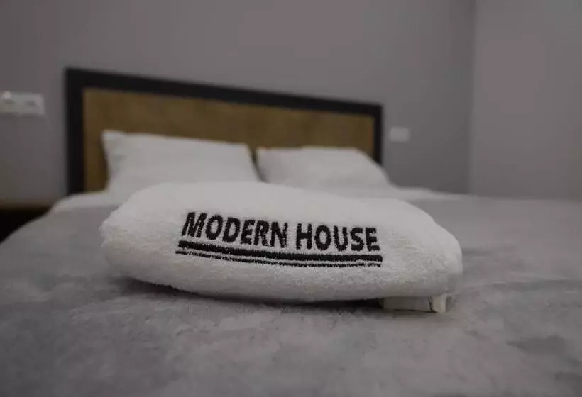 ペンション Modern House 2