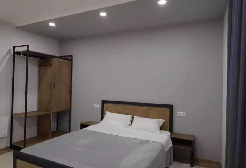 ペンション Modern House 2
