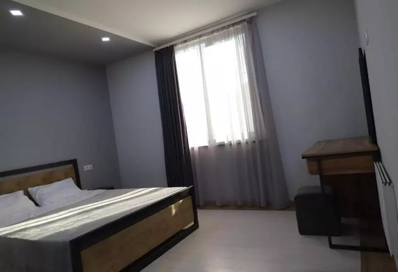 ペンション Modern House 2