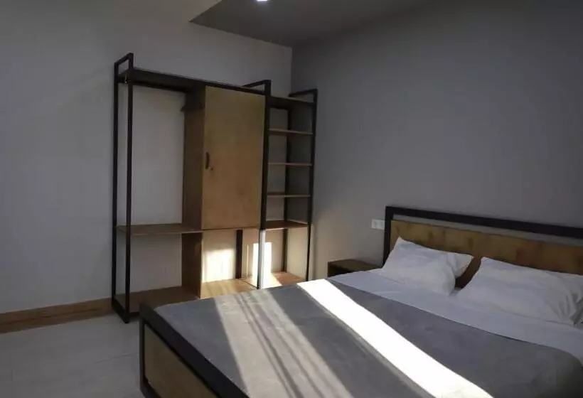 ペンション Modern House 2