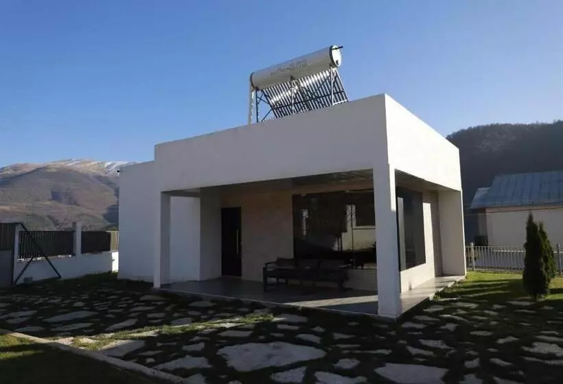 ペンション Modern House 2