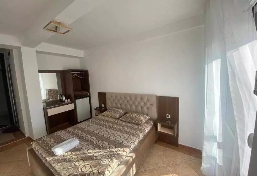 پانسیون Seafront Apartments