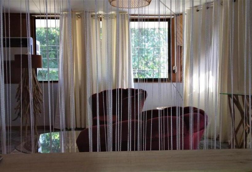 استراحتگاه Space One