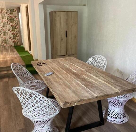 استراحتگاه Space One