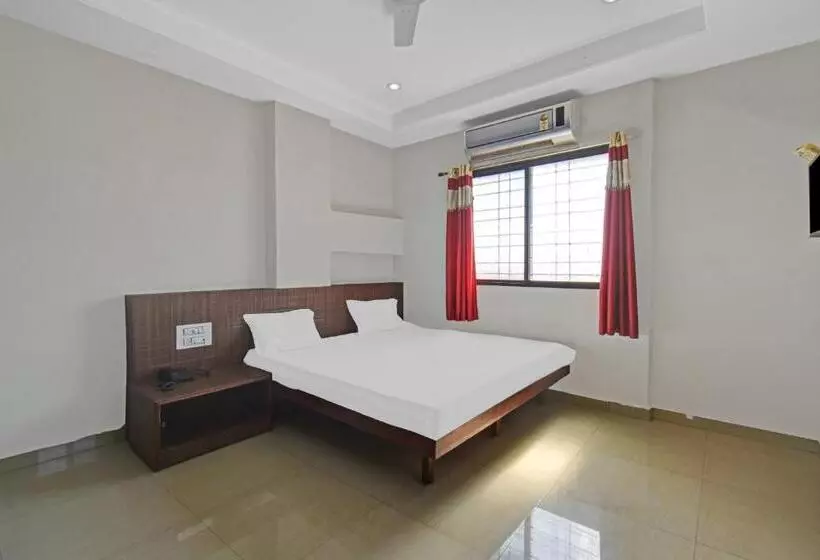 Spot On Hotel Om Residency