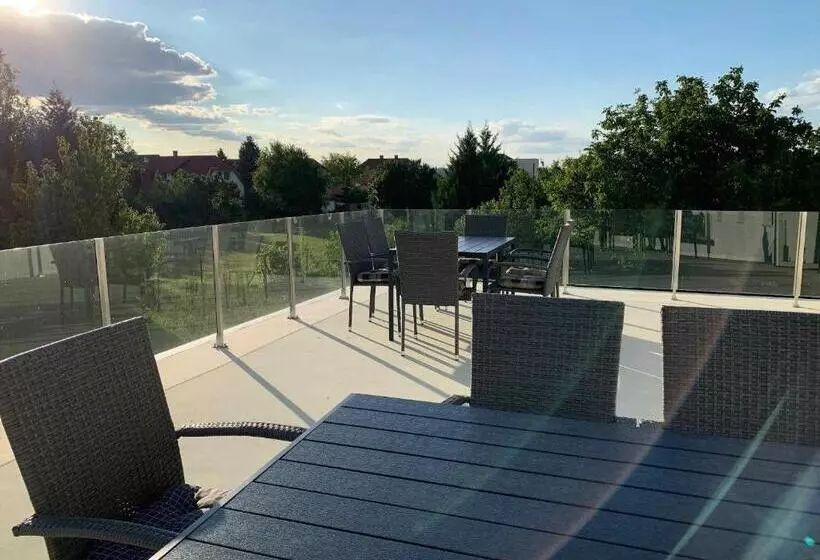 Thermal Apartman   Em