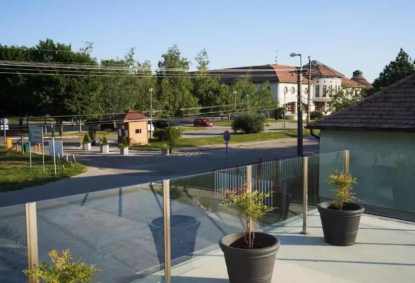 Thermal Apartman   Em