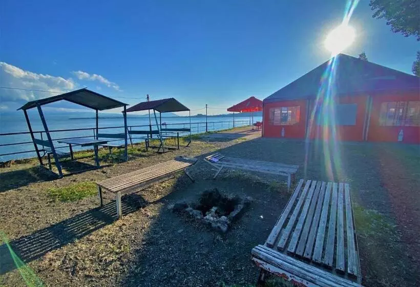 Retkeilymaja Ishkhan Resort/beach