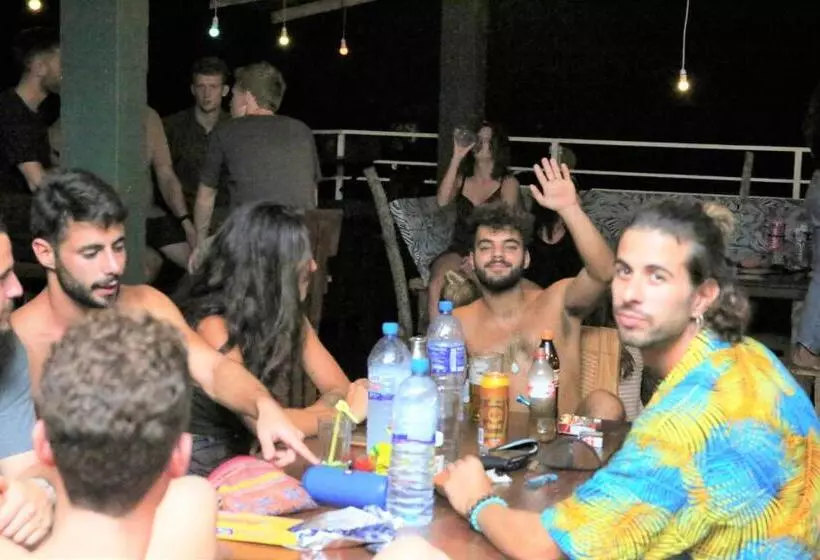 Beach Break Surf Hostel