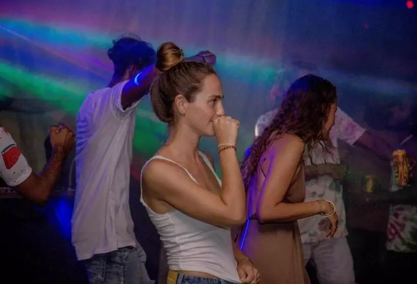 Beach Break Surf Hostel