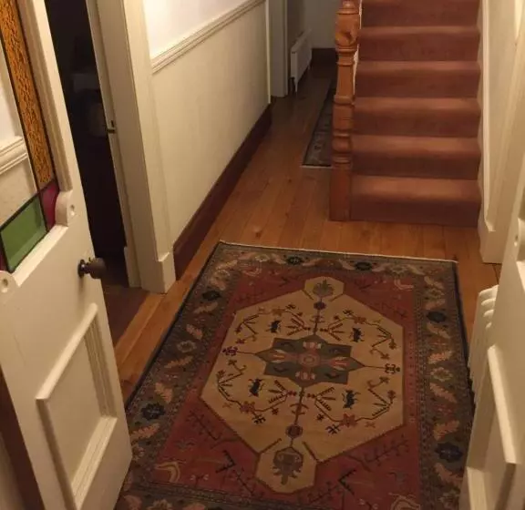 Aamiaismajoitus (B&B) Brackfield House Deal 49