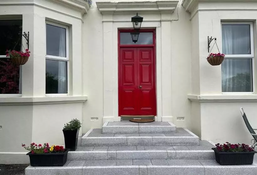 Aamiaismajoitus (B&B) Brackfield House Deal 49