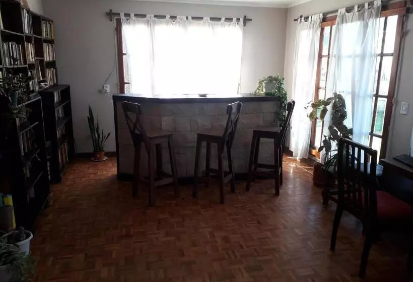 تختخواب و صبحانه La Casa Del Mono