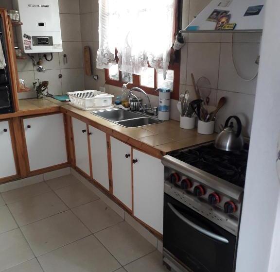 تختخواب و صبحانه La Casa Del Mono