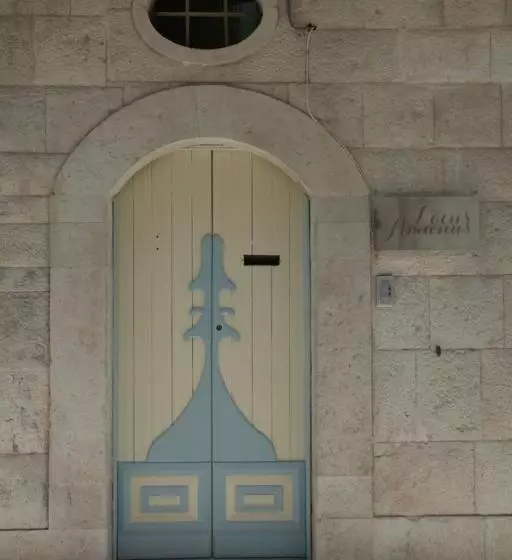 Aamiaismajoitus (B&B) Locus Amoenus Luxury Rooms