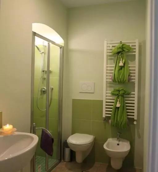 Aamiaismajoitus (B&B) Locus Amoenus Luxury Rooms