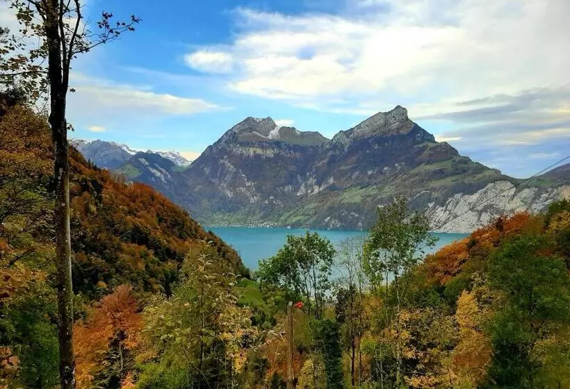 Aamiaismajoitus (B&B) Panorama Jurte über Dem Uri See B