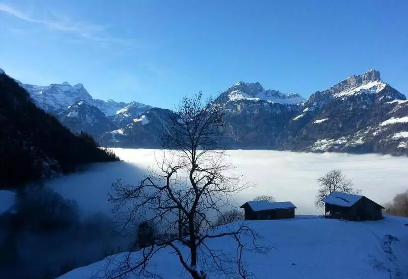 Aamiaismajoitus (B&B) Panorama Jurte über Dem Uri See B