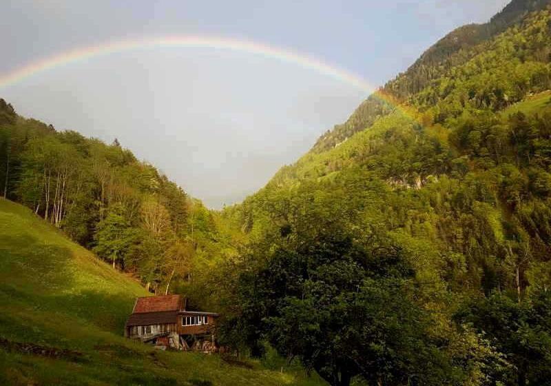 Bed and Breakfast Panorama Jurte über Dem Uri See B