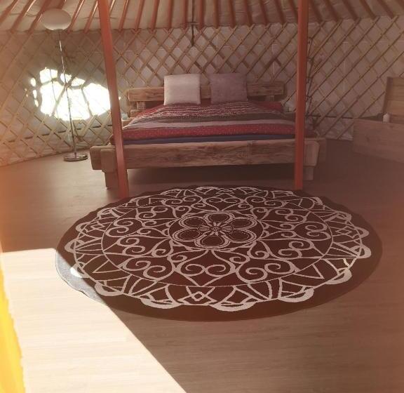 Bed and Breakfast Panorama Jurte über Dem Uri See B