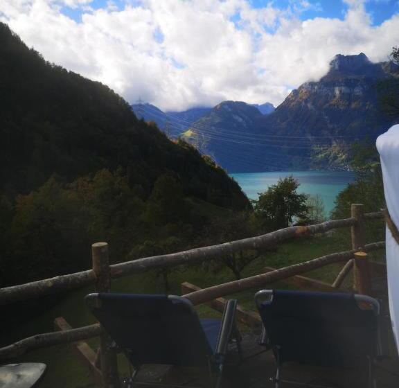 Bed and Breakfast Panorama Jurte über Dem Uri See B