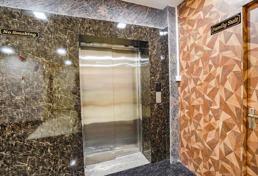 Fabhotel Rs Residency