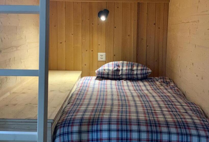 Freeride Hostel & Bar