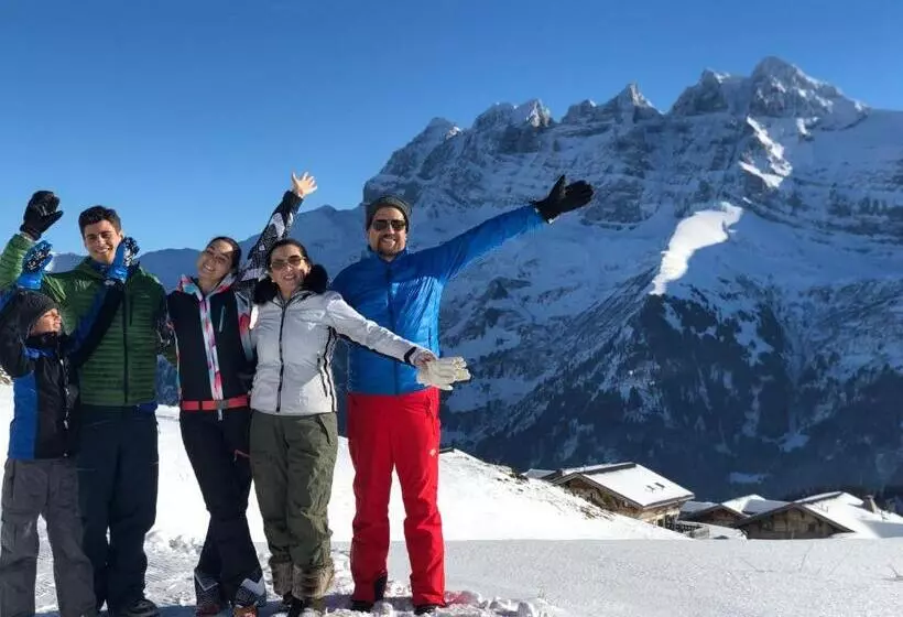 Freeride Hostel & Bar