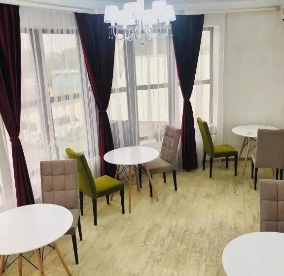 هتل Barhat аktobe