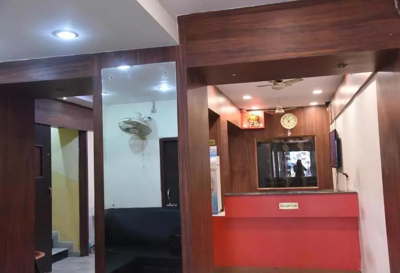 ホテル Natraj