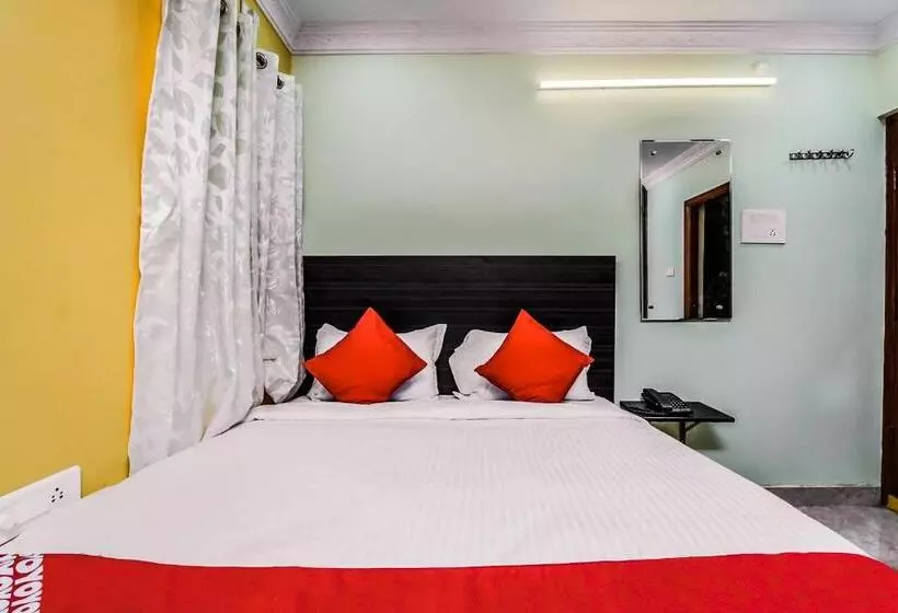 هتل Oyo Pramukh Heights