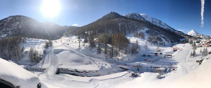 هتل Piccolo Chalet