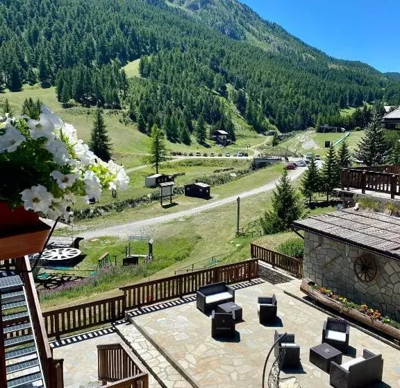 ホテル Piccolo Chalet