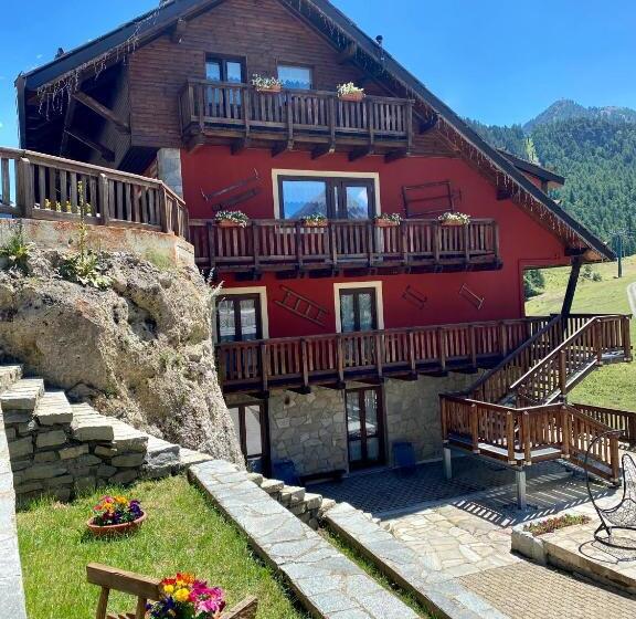 هتل Piccolo Chalet