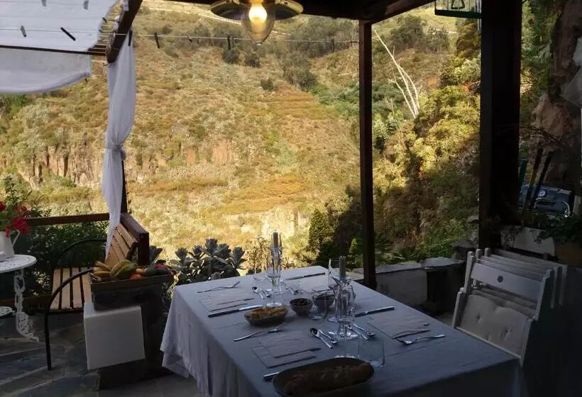 La Cueva De ángel B&b