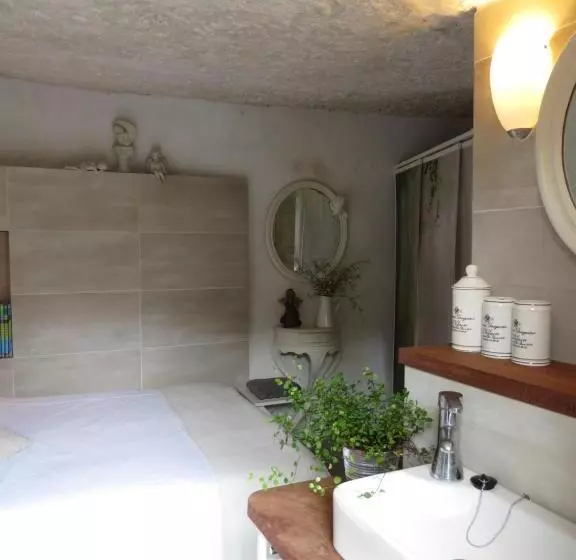 La Cueva De ángel B&b