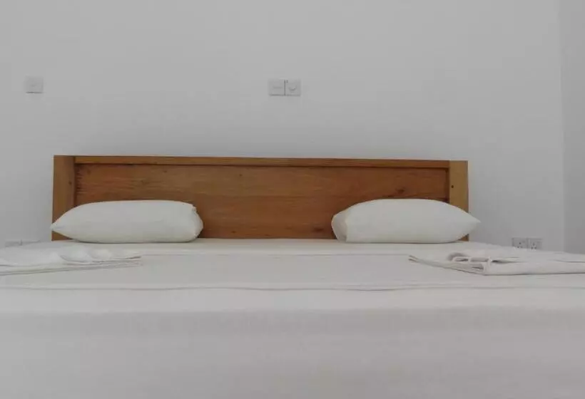 Mountain Wave Hotel And Surfshop