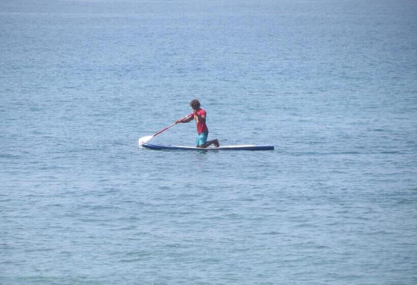 Mountain Wave Hotel And Surfshop