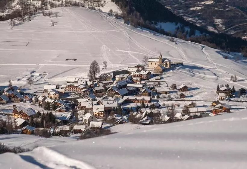 Noemys Chalets Du Hameau Des Aiguilles