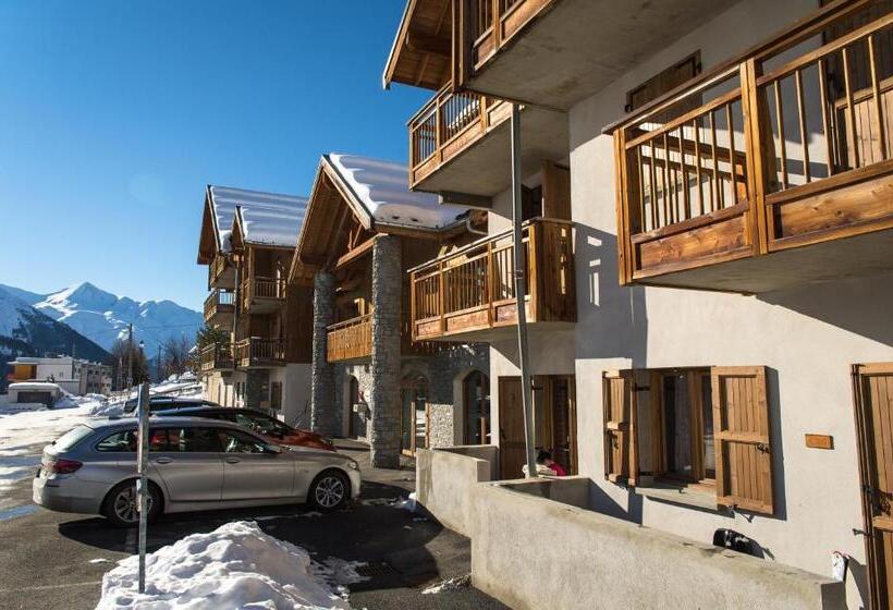 Noemys Chalets Du Hameau Des Aiguilles