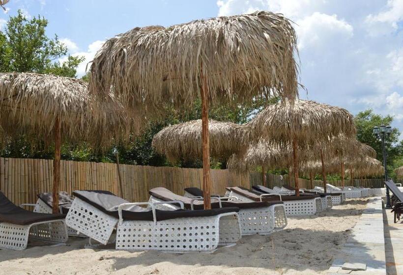 פנסיון Eco Complex Miramar