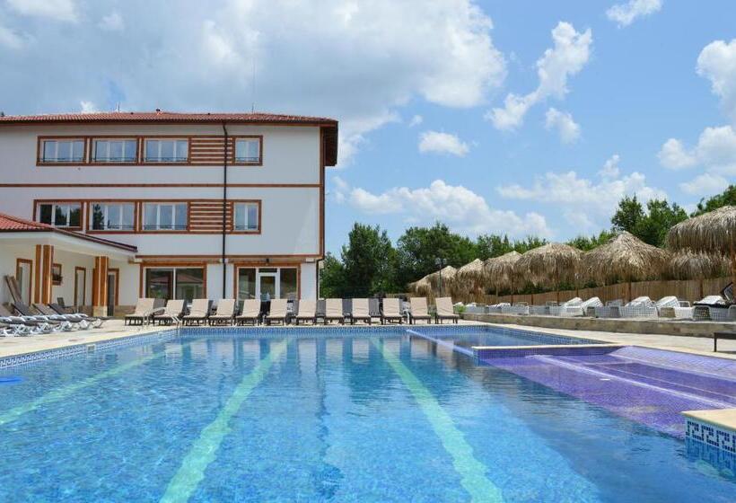 פנסיון Eco Complex Miramar