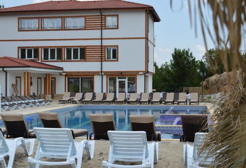 פנסיון Eco Complex Miramar