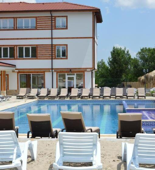 פנסיון Eco Complex Miramar