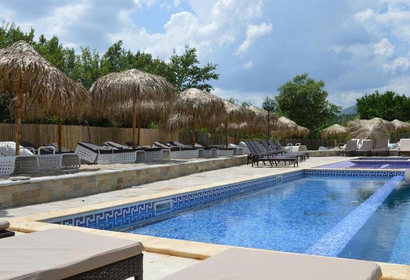 פנסיון Eco Complex Miramar