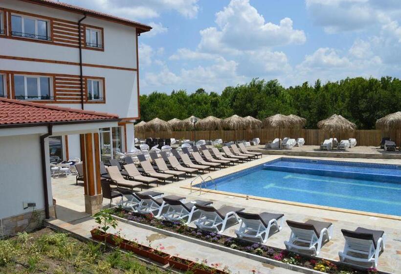 פנסיון Eco Complex Miramar