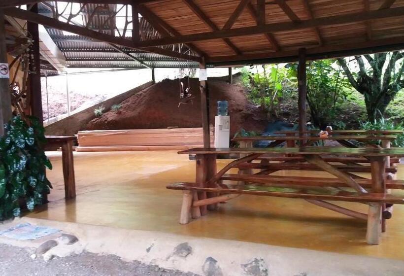 פנסיון El Chontal