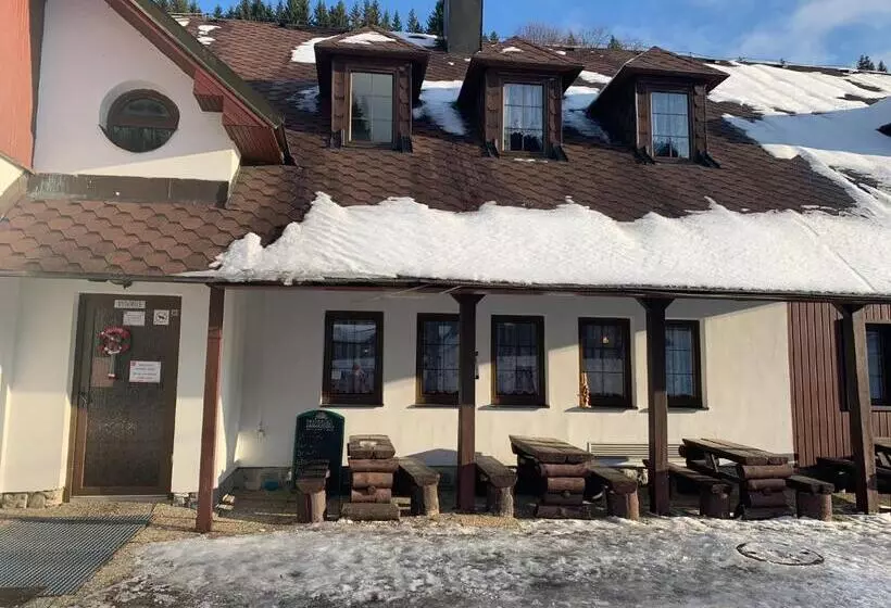 ペンション Penzion U Orla