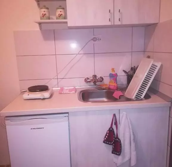 پانسیون Stefani Apartments